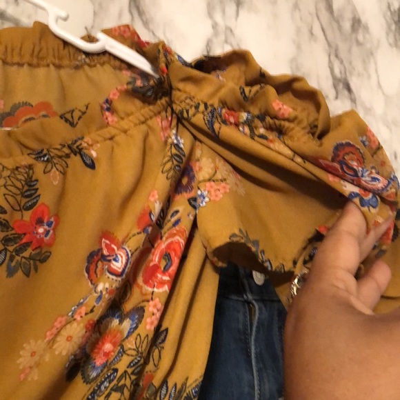 Used size 9 Woman’s 2 piece set blue Jean pants with crop top - Picture 5 of 5